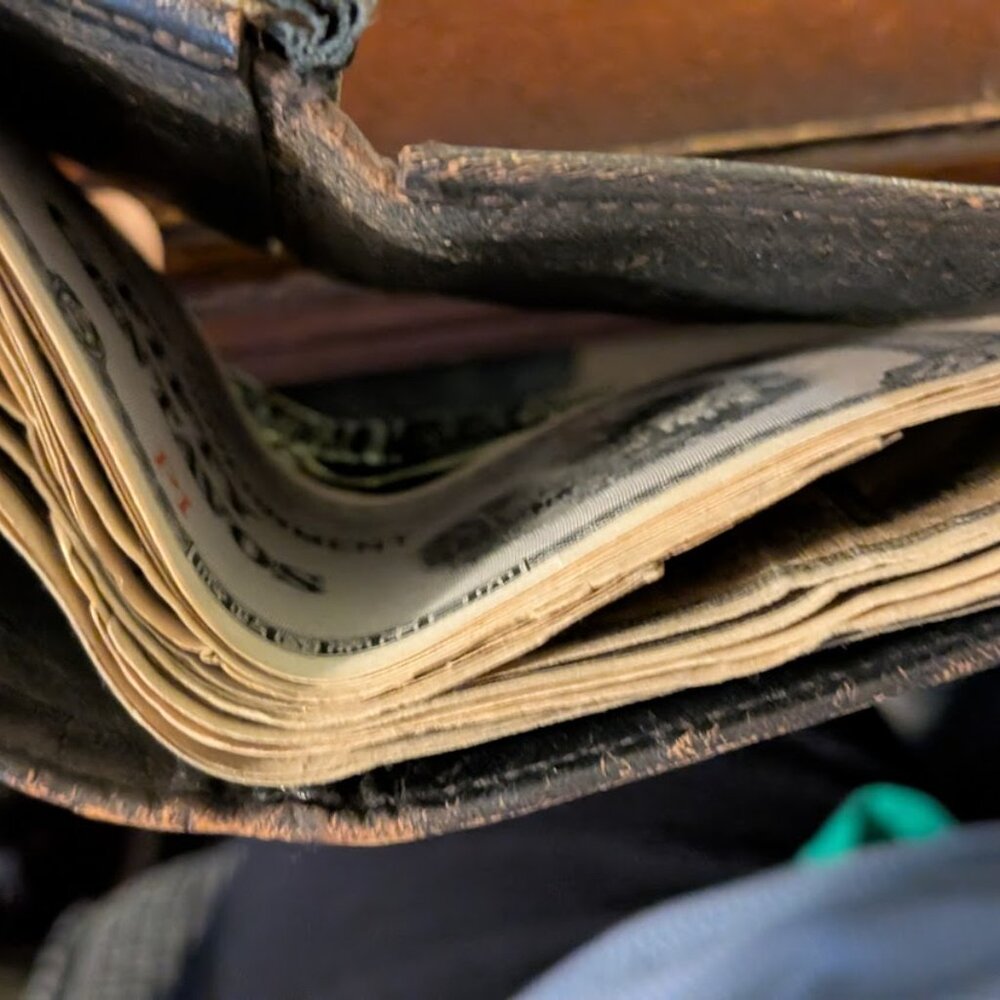 O2 ANTIQUE USN WALLET+ CALENDAR+ World War MONEY